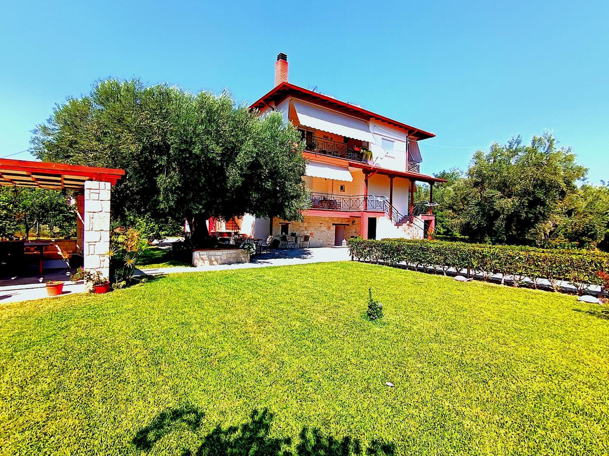 Giorgos Apartments Скала-Фуркас Экстерьер фото