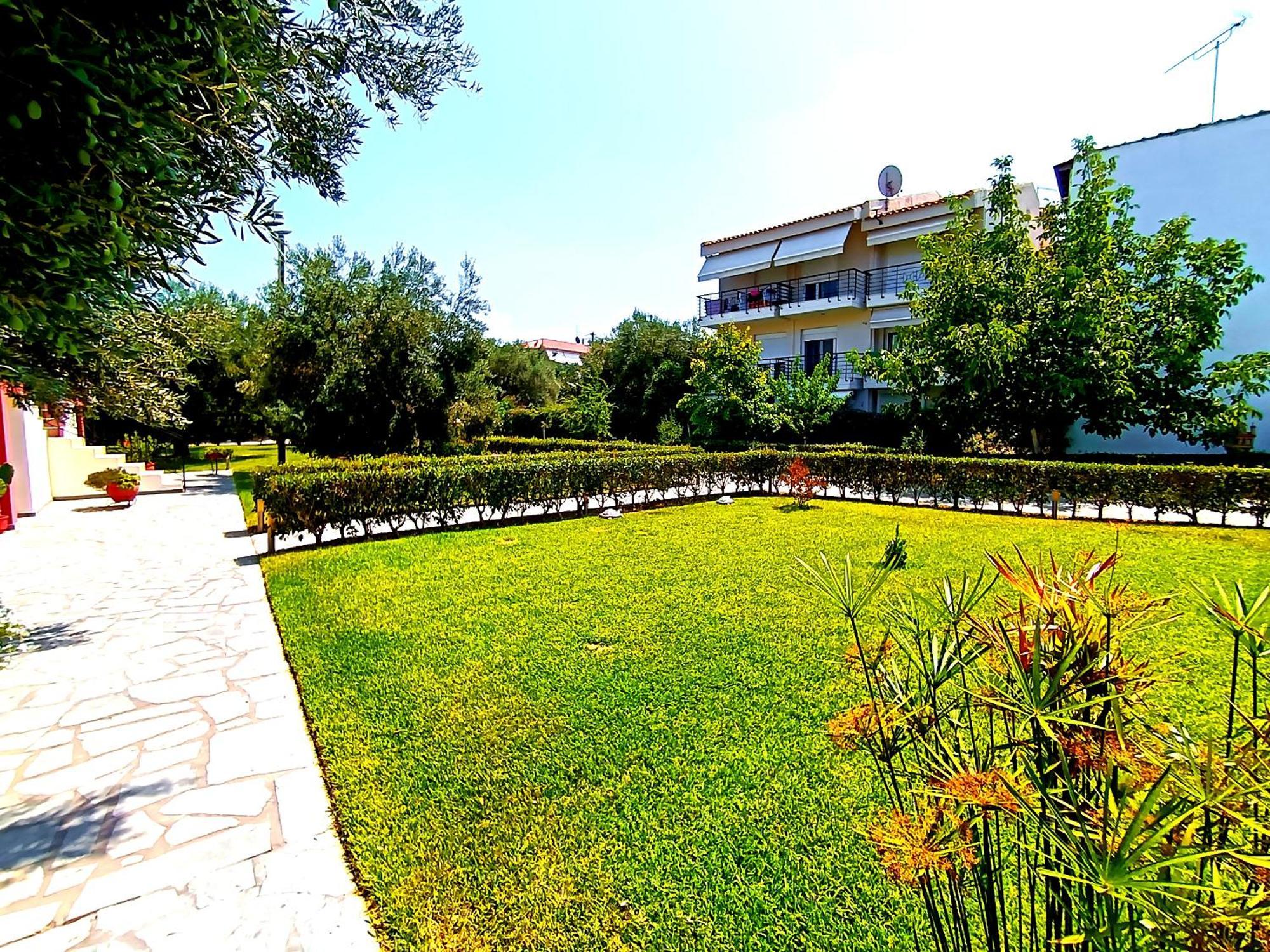 Giorgos Apartments Скала-Фуркас Экстерьер фото